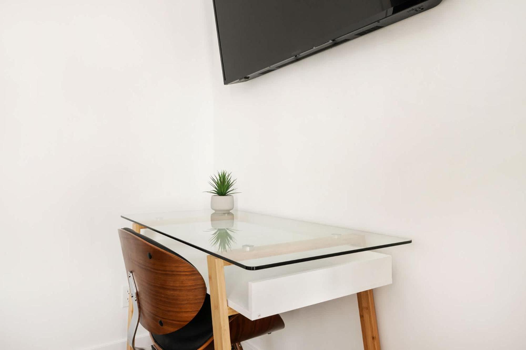1290-10 New Renovated 2 Bedrooms In Ues *